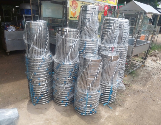 BÀN GHẾ INOX THANH LÝ GIÁ TỐT
